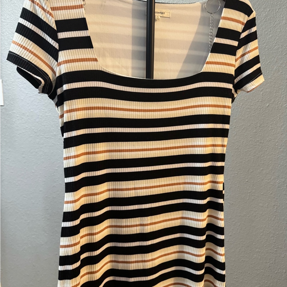 No comment Square-Neck Stripe Tee - Black, Cream & Tan